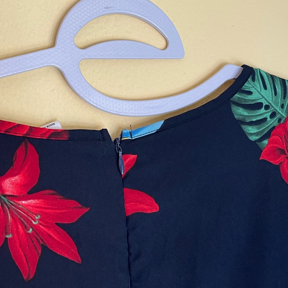 Tropical Shift Dress - Picture 3 of 6